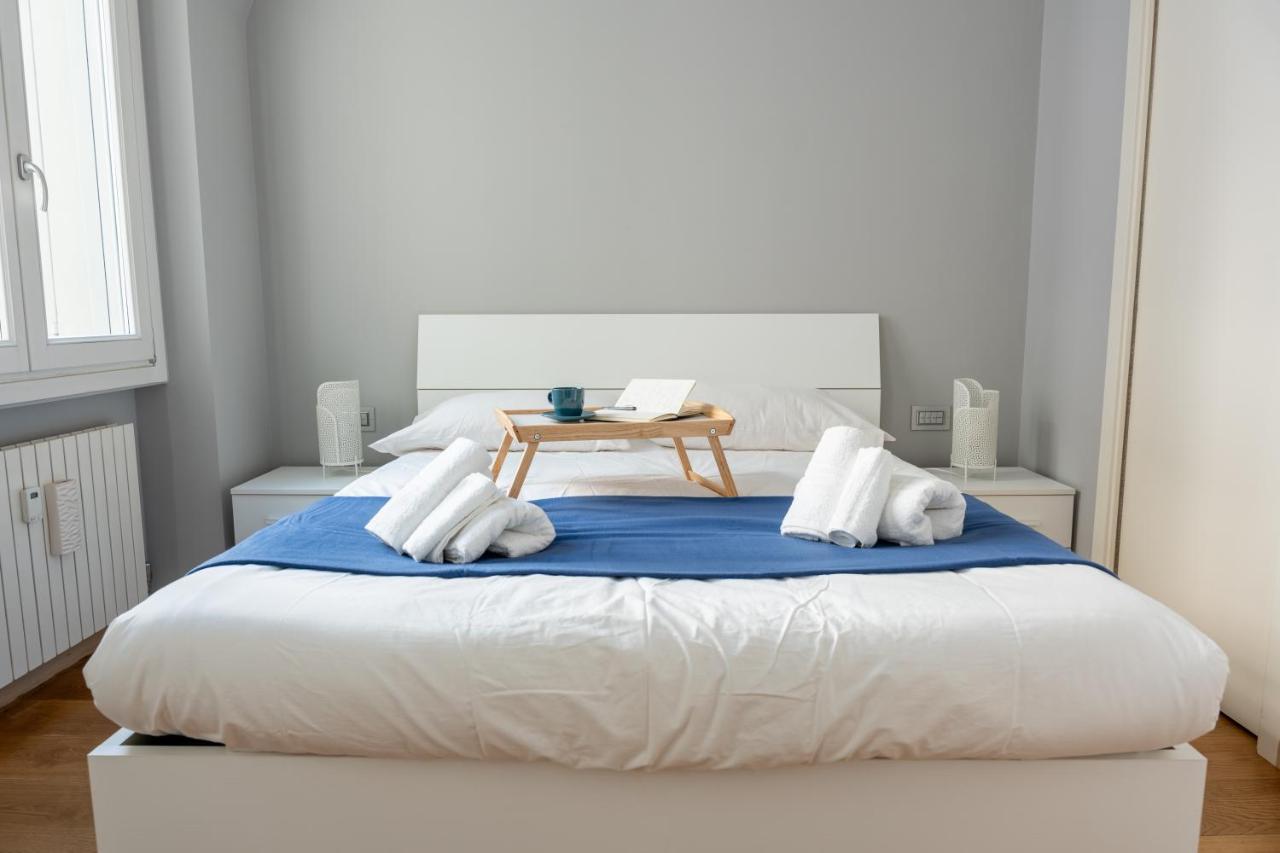 5 Min Duomo Luxury Home In Brera Design District 밀라노 외부 사진