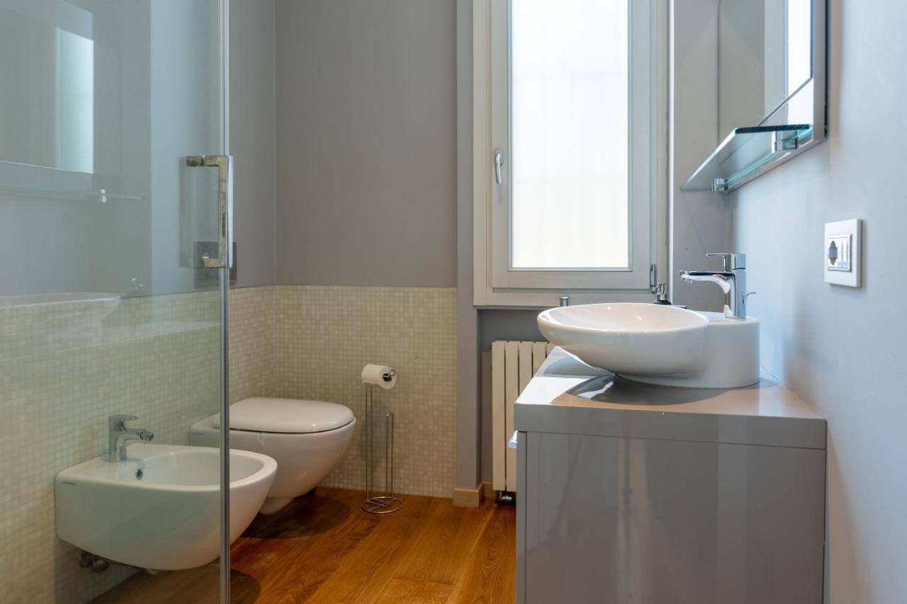 5 Min Duomo Luxury Home In Brera Design District 밀라노 외부 사진